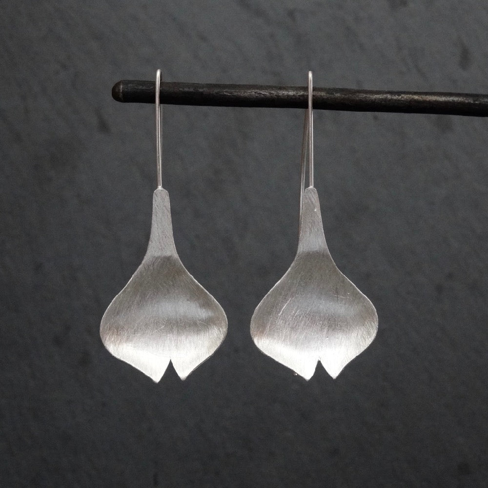 Brushed Tulip Flower Drop Earrings - Beyond Biasa