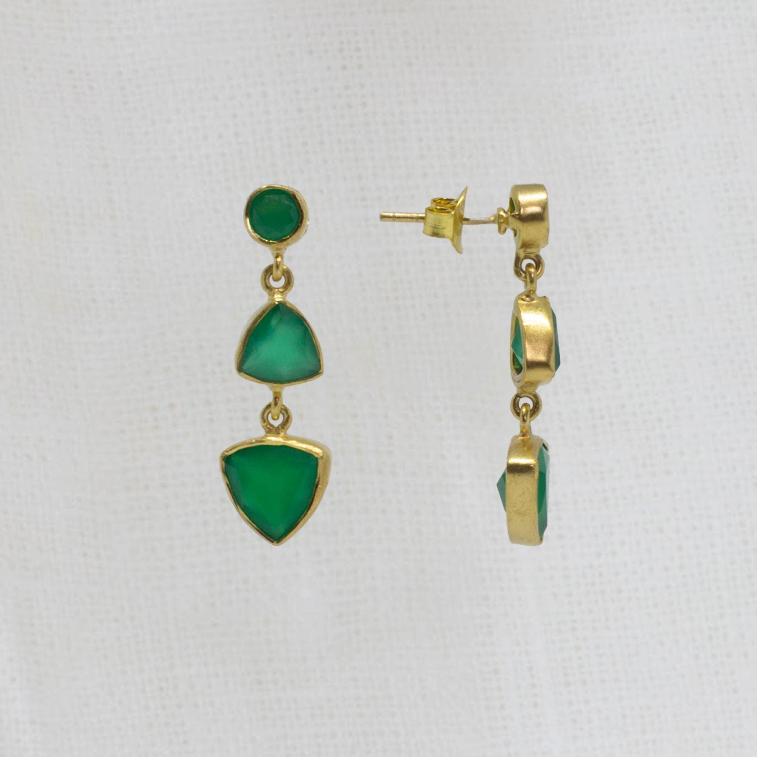 Green Onyx and gold vermeil dangle earrings - Beyond Biasa