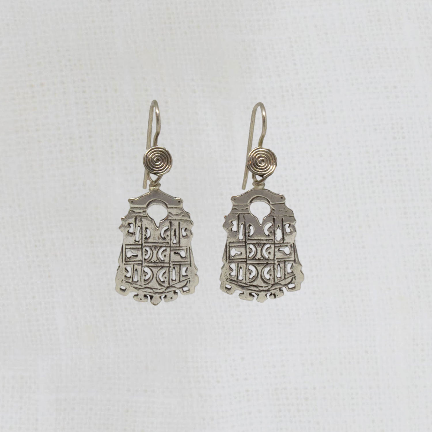 Small sterling silver geometric Tuareg inspired ethnic drop earrings - Beyond Biasa