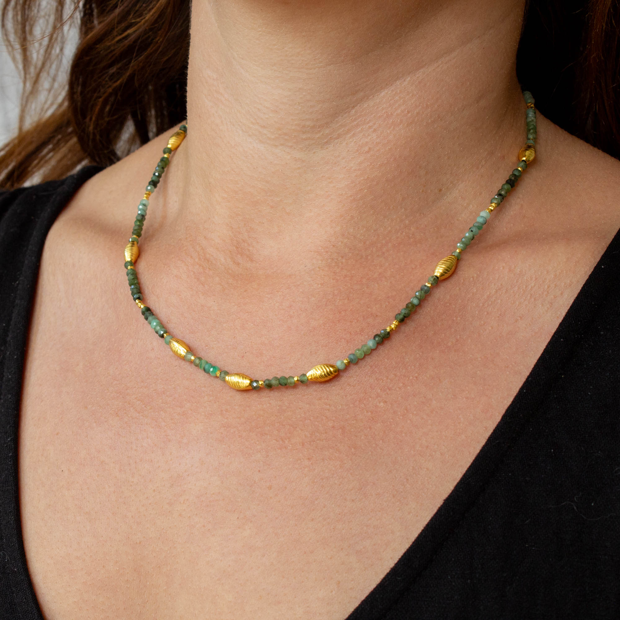 Tri color dainty classy buy textured bead necklace