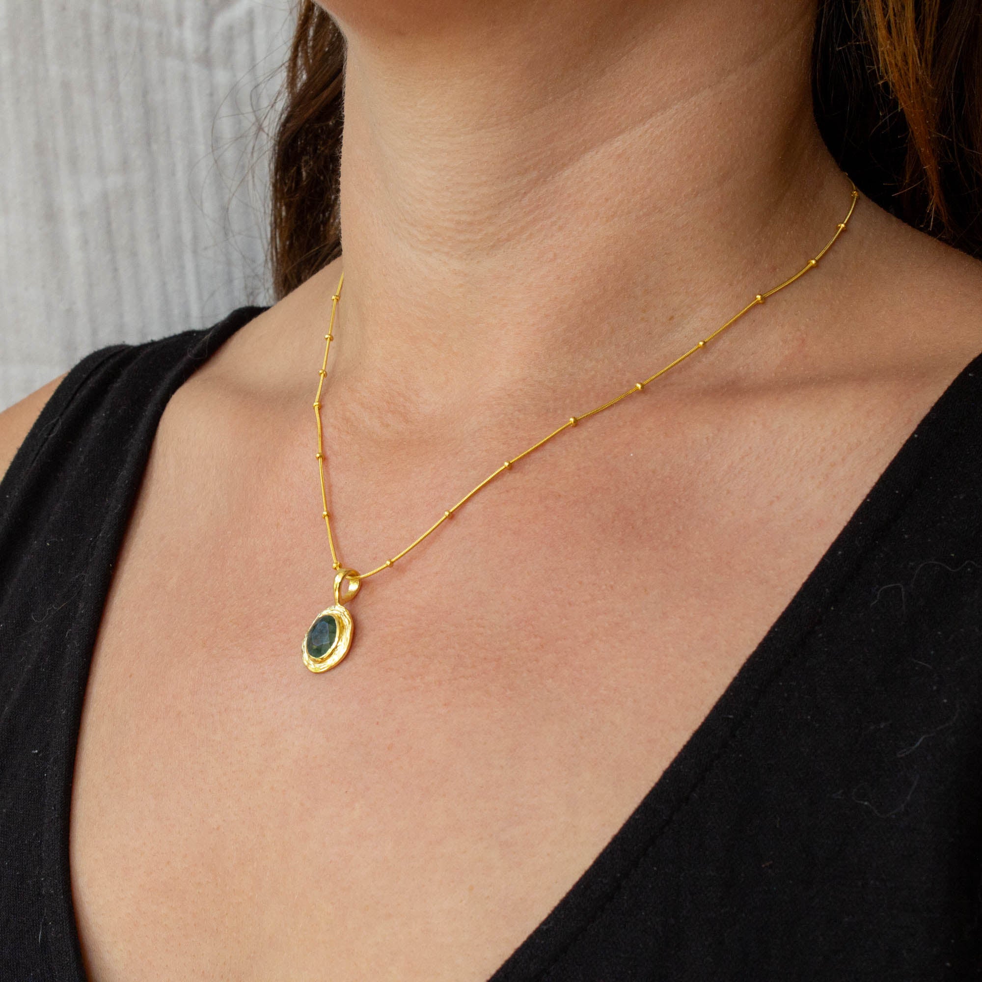 Textured Gold Vermeil Gemstone Oval Pendant Necklace – Beyond Biasa