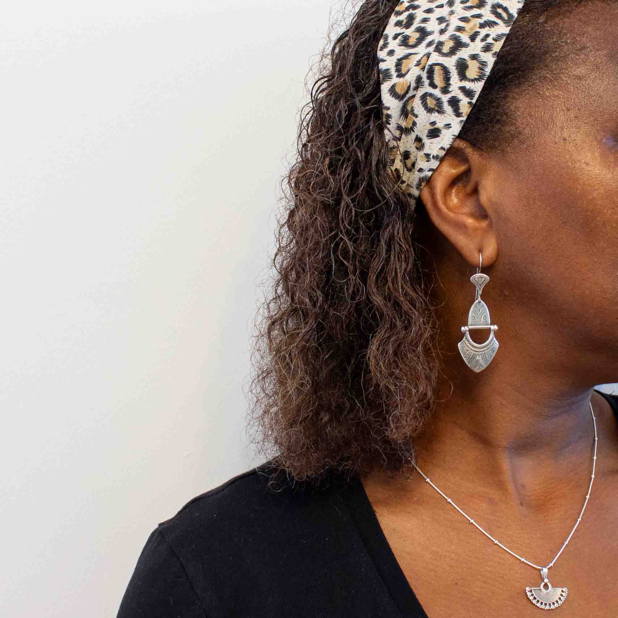 BEADS CORNER Handcrafted Grey Black Beaded Hook Earrings – Native Style Fashion