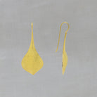 Large brushed 18k gold vermeil leaf drop earrings - Beyond Biasa