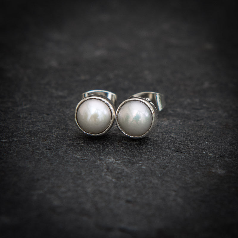 Freshwater Pearl and Sterling Silver Round Stud Earrings - Beyond Biasa