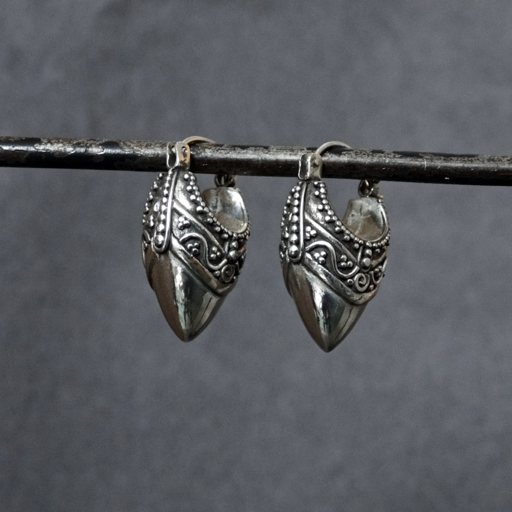 Sterling Silver Oxidised Detail Bucket Hoops - Beyond Biasa