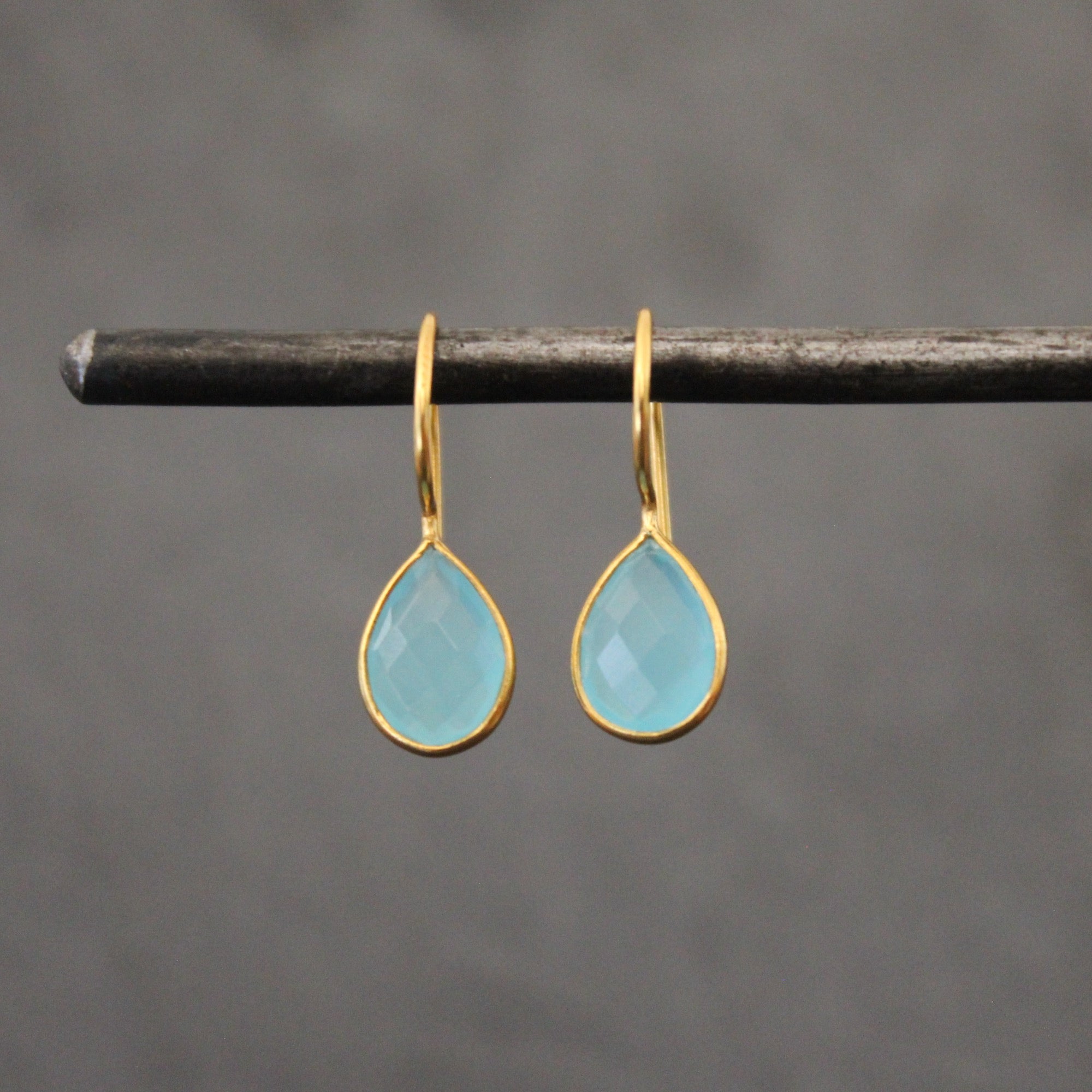 Teardrop gemstone earrings shop